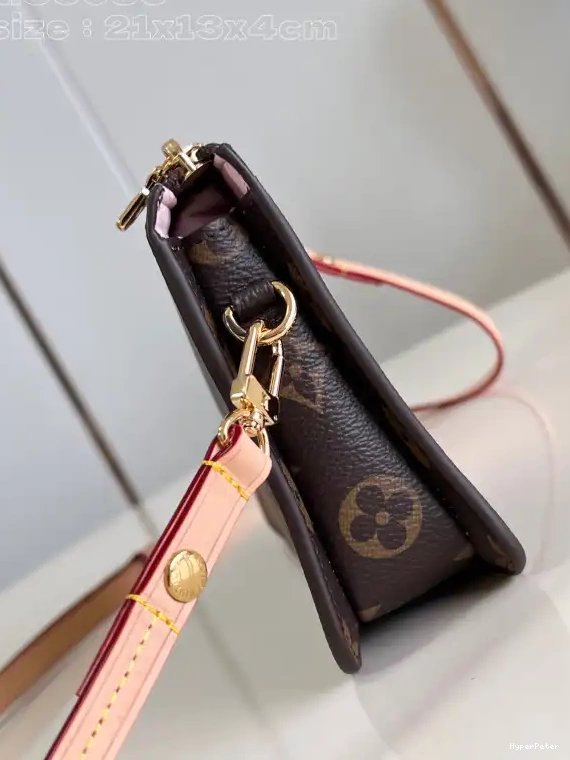 Pouch-21.5*13*4.5CM Lexington LOUIS VUITTON 0606